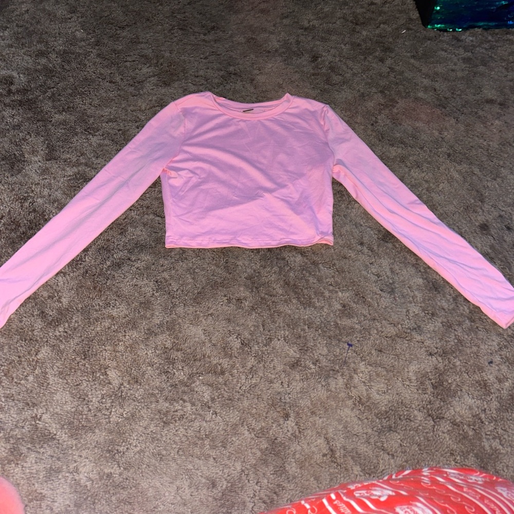SHEIN Pink Long Sleeve Tee